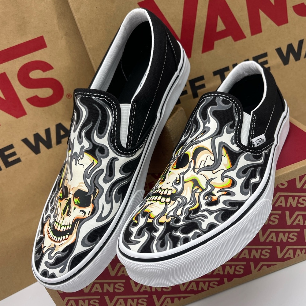 VANS Men’s Slip On Flame Skull Mens Black White Tattoo Art Sneakers - Picture 14 of 16